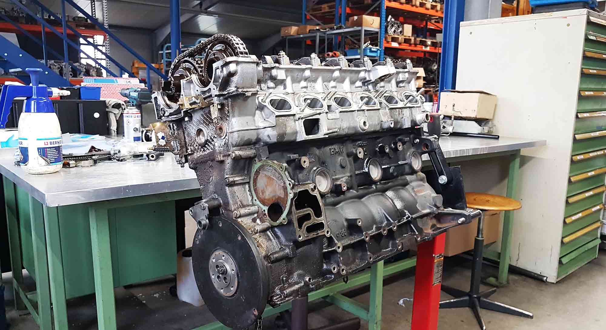 Der S50B32 Motor beim Zerlegen